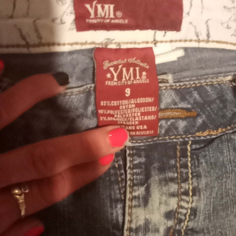Jeans - Picture 3 of 4